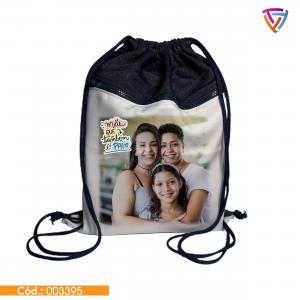 Mochila Jeans Personalizada Jeans 44x34cm 4/0 - Personalização Somente Frente  Acabamento com Cordão e Zíper Criação de Arte